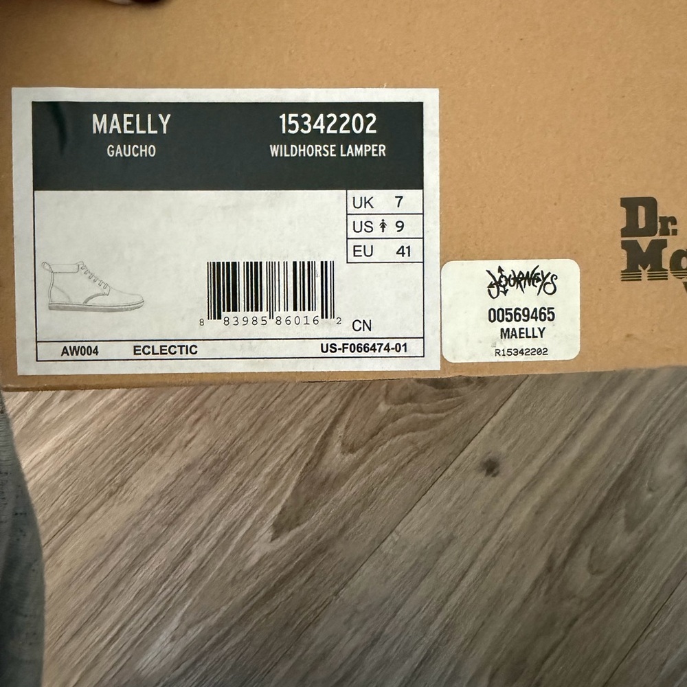Dr. Martens Maelly Boots - Picture 5 of 5